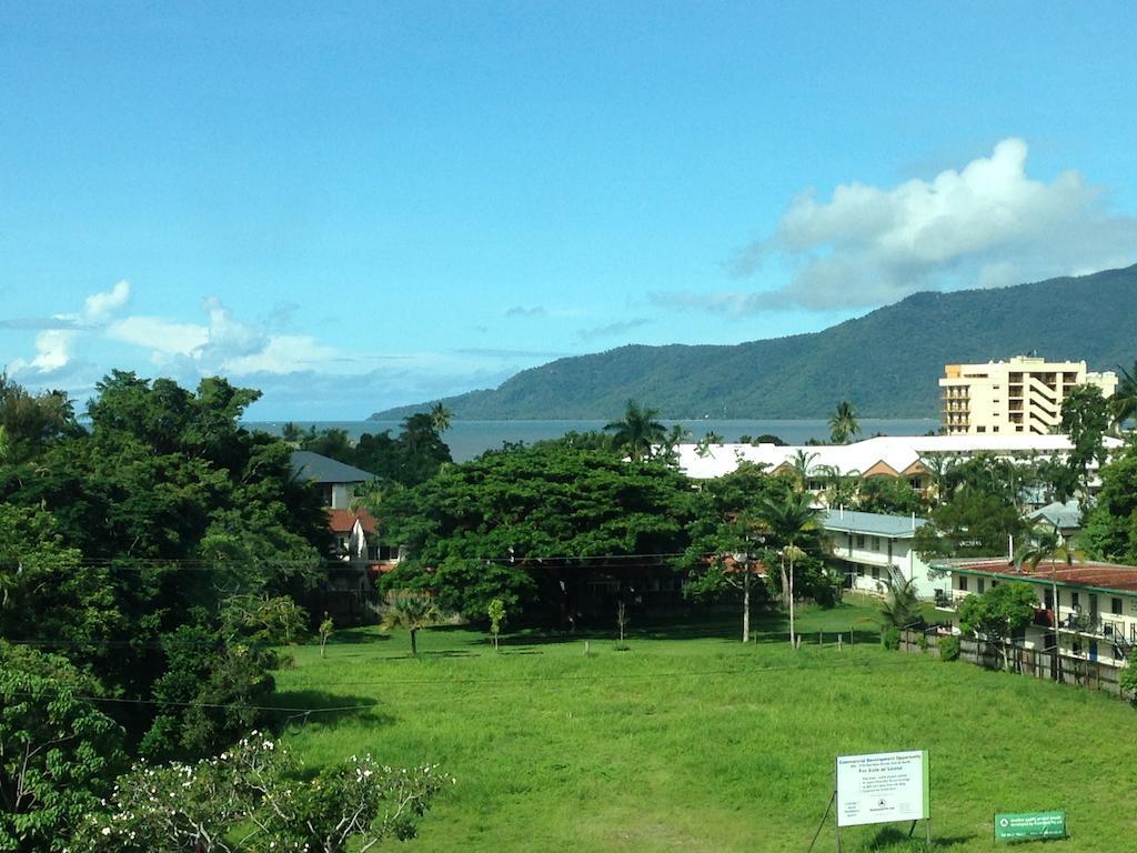 Cairns Sheridan Hotel Exterior photo